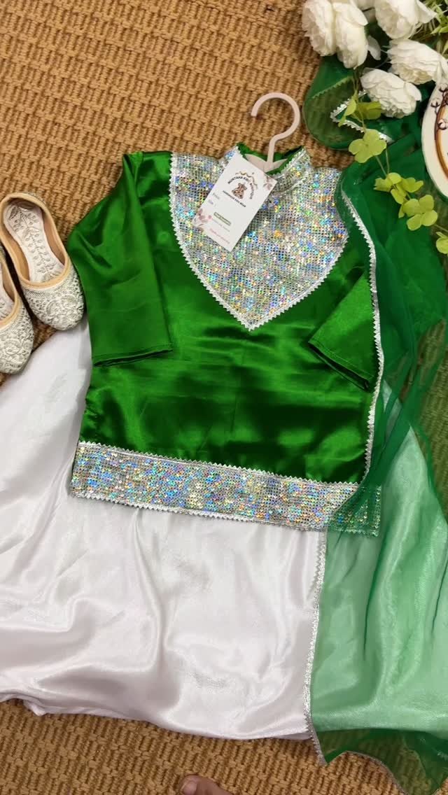 Green White Madhuri Dixit Outfit